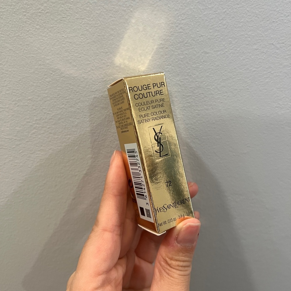 Brand NEW Yves Saint Laurent Rouge Pur Couture lipstick - #72 Rouge Vinyle 3.8g